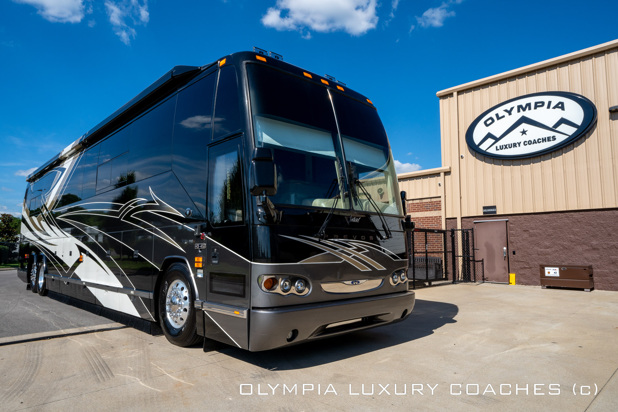 2006 Prevost H345 Featherlite Olympia Luxury Coaches